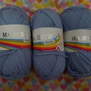 Majestic chunky yarn blue bundle lot